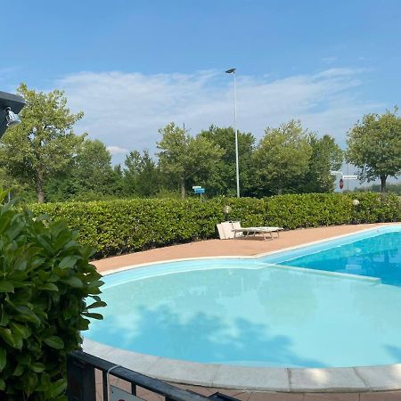דסנזאנו דל גארדה Appartamento Il Faro Con Giardino In Residence Con Piscina מראה חיצוני תמונה