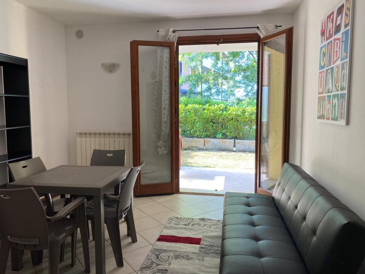 דסנזאנו דל גארדה Appartamento Il Faro Con Giardino In Residence Con Piscina מראה חיצוני תמונה