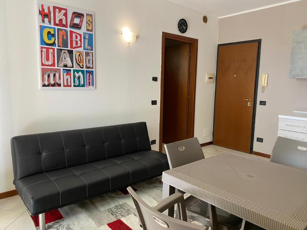 דסנזאנו דל גארדה Appartamento Il Faro Con Giardino In Residence Con Piscina מראה חיצוני תמונה